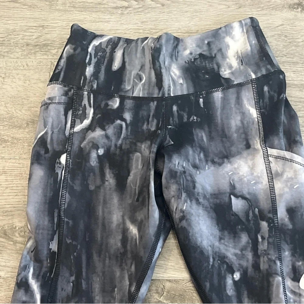Nike DRI-FIT‎ Epic Luxe Mid-Rise 7/8 Running Legging DM7716-010 Black/Grey Sz XS